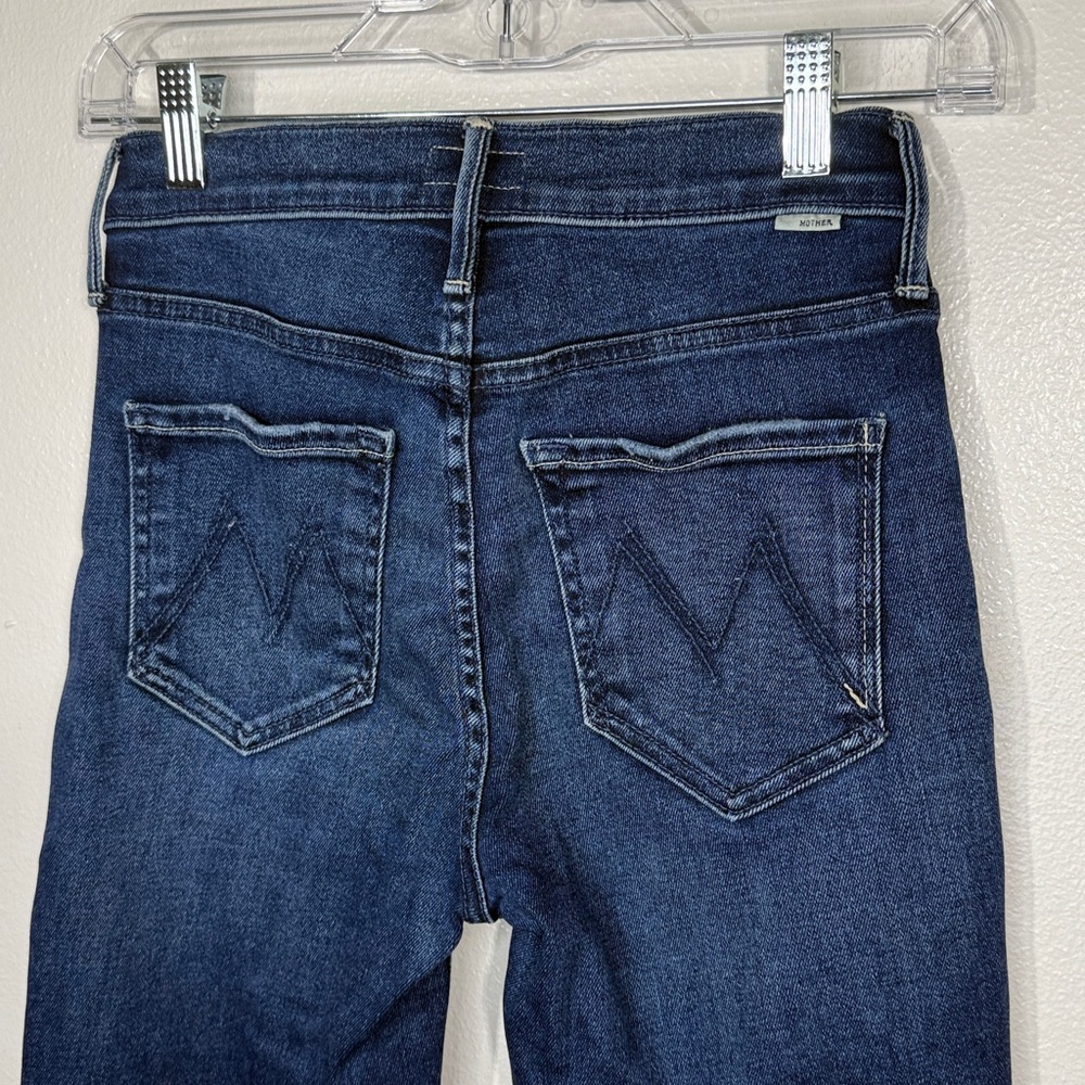 MOTHER Mid Rise Dazzler Ankle Fray 23
